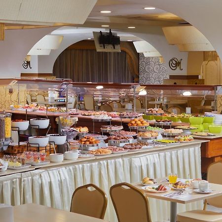 Izmailovo Delta Hotel Moscow Ngoại thất bức ảnh