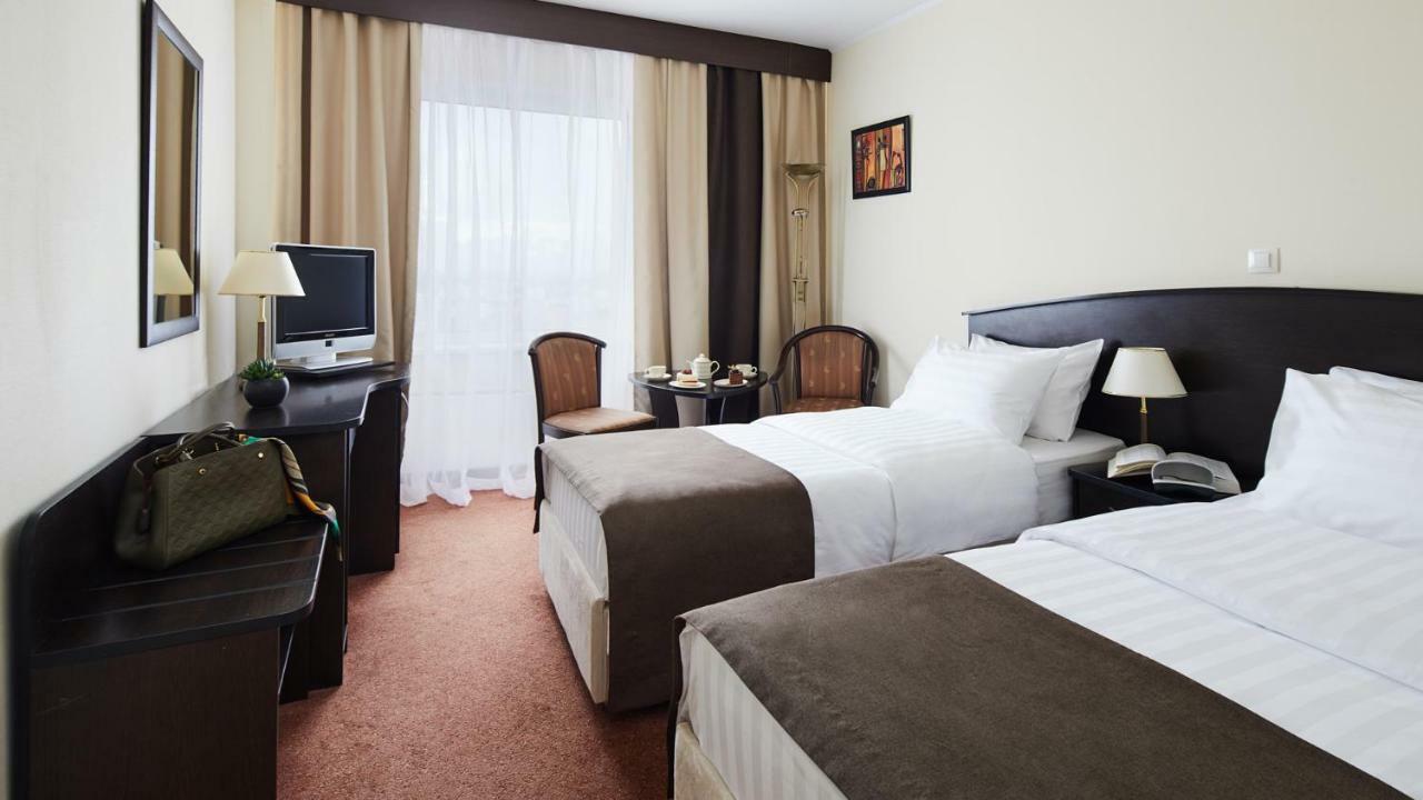 Izmailovo Delta Hotel Moscow Ngoại thất bức ảnh